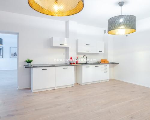 Bronowice, 2 pokoje mieszkanie lub gabinet