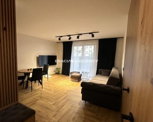 Nowoczesne mieszkanie 37m2 z prywatnym ogródkiem