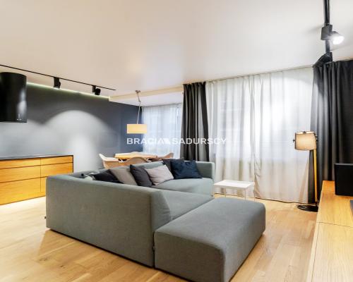 Nowoczesne 2 pokoje, garaż, ul. Sołtysowska