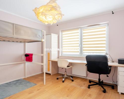 Duże mieszkanie idealne dla rodziny.