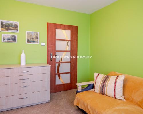 65m2, os. Piastów, Mistrzejowice