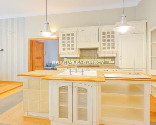 Wyjątkowe mieszkanie 75 m w sercu Starego Podgórza