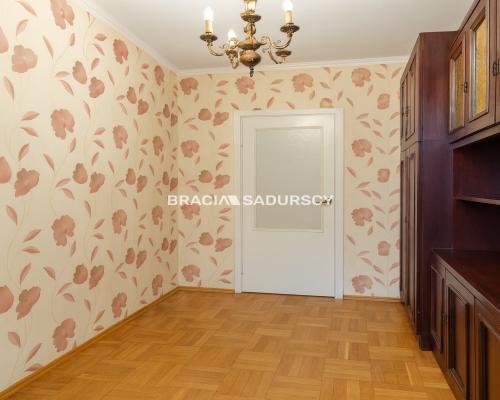 2-pokojowego mieszkania przy Alei Pokoju