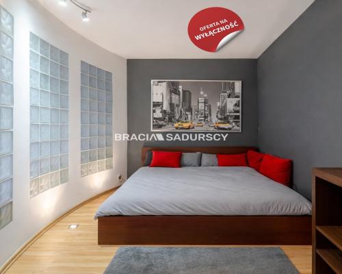 Na sprzedaż oferuję  mieszkanie  o powierzchni 40,23 m&sup2;, zlokalizowane przy ul. Borkowskiej w Krakowie. 
Lokal położony je