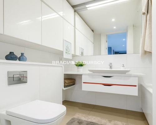 Apartament 2, 3 pokoje z balkonem Podgórze