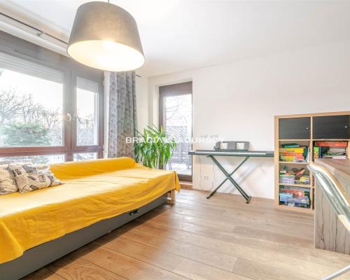 Bronowice, 45m2 + ogródek, ul. Smętna