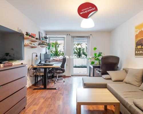 2 pokoje, osobna kuchnia parter, duży taras