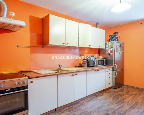 2 pokoje, osobna kuchnia parter, duży taras