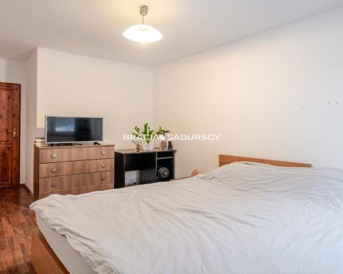 2 pokoje, osobna kuchnia parter, duży taras