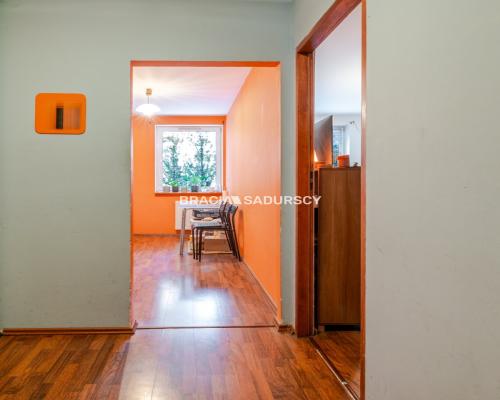 2 pokoje, osobna kuchnia parter, duży taras