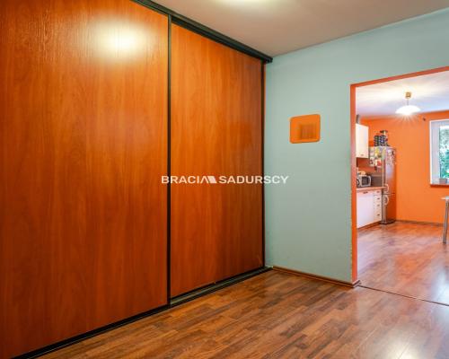 2 pokoje, osobna kuchnia parter, duży taras