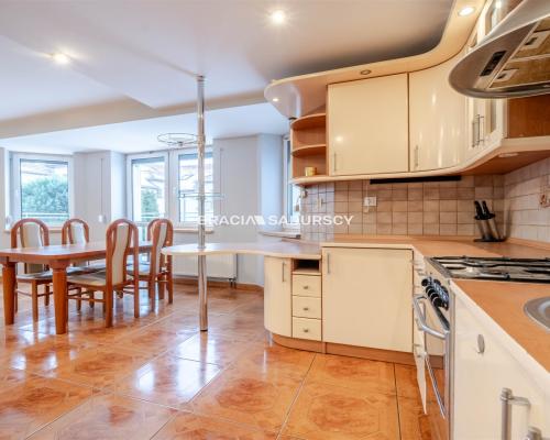 Kameralne 3 pokoje z dużym balkonem