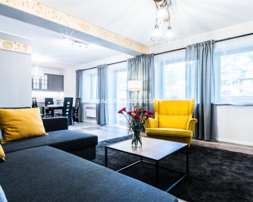 *zdjęcia należą do właściciela   
 
  Zakopane - nowoczesne 2 pokoje 53 m&sup2; z balkonem, widokiem i SPA w budynku!   

 Ofer