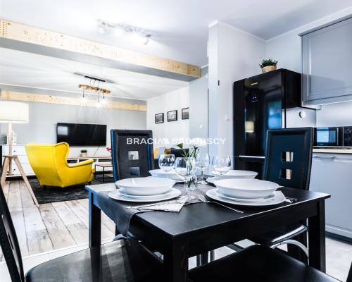 *zdjęcia należą do właściciela   
 
  Zakopane - nowoczesne 2 pokoje 53 m&sup2; z balkonem, widokiem i SPA w budynku!   

 Ofer