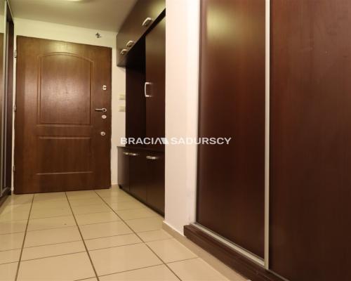 2 pokoje o pow. 45 m 2  blisko centrum i krakowskich uczelni    

  Oferujemy na sprzedaż lokal/mieszkanie dwupokojowe o powier