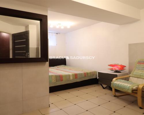 2 pokoje o pow. 45 m 2  blisko centrum i krakowskich uczelni    

  Oferujemy na sprzedaż lokal/mieszkanie dwupokojowe o powier