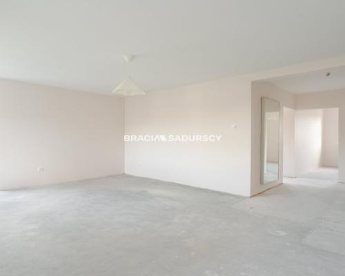 3 pok mieszkanie z 2 balkonami