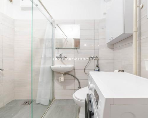 2-pokojowe z osobną kuchnią.