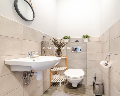 Bieżan&oacute;w - Prokocim 3-pokojowe mieszkanie 57 m&sup2; z 2 DUŻYMI TARASAMI !   
 
Na sprzedaż komfortowe, trzypokojowe mie