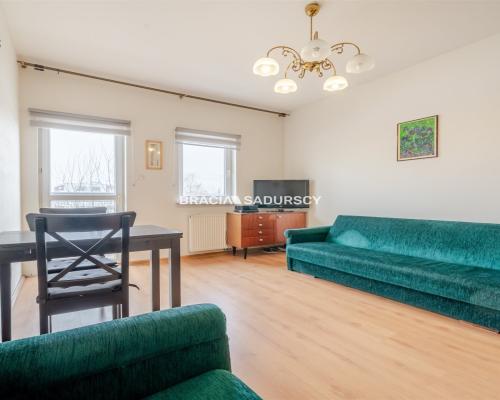 Nowoczesne mieszkanie w południowej części Krakowa - spokojna dobrze skomunikowana okolica.  

  Biuro nieruchomości Bracia Sad