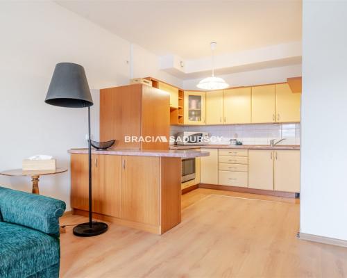 Nowoczesne mieszkanie w południowej części Krakowa - spokojna dobrze skomunikowana okolica.  

  Biuro nieruchomości Bracia Sad