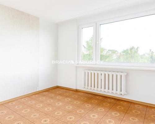 3 POKOJE 4 PIĘTRO BALKON PRZESTRONNE JASNE