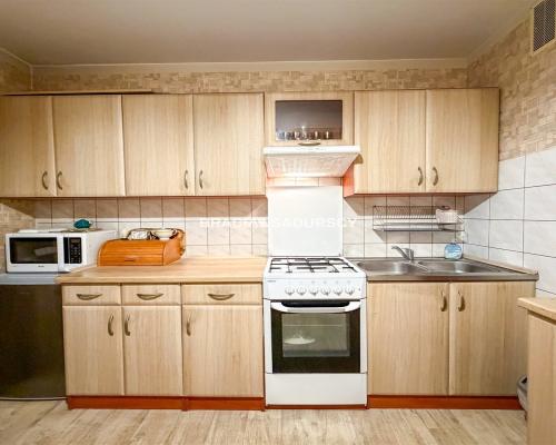 2pok na Białoruskiej, 4 piętro, winda, loggia