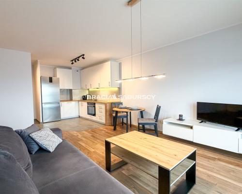 Wynajmę mieszkanie 2pok na Piltza od zaraz