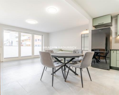 2-POKOJOWE MIESZKANIE OK.40M2 Pradnik Biały