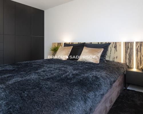 NOWOCZESNY APARTAMENT, 3-POK UL. MADALIŃSKIEGO