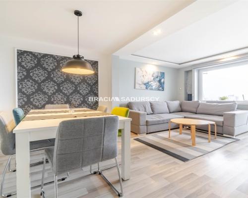 Widokowe mieszkanie na 9-piętrze na wynajem