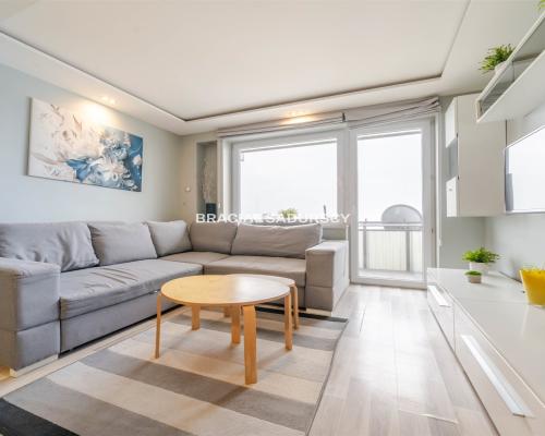 Widokowe mieszkanie na 9-piętrze na wynajem