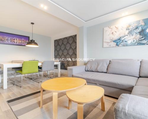 Widokowe mieszkanie na 9-piętrze na wynajem