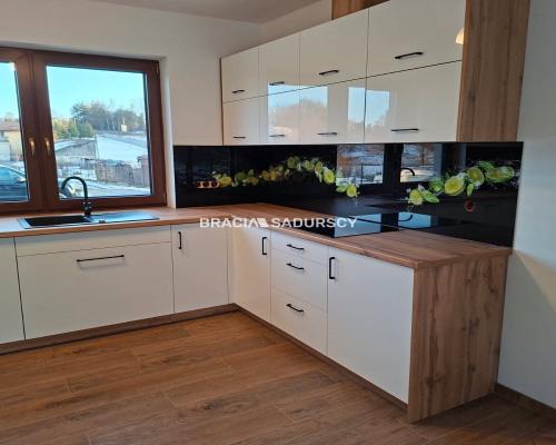 Nowe 3 pok. mieszkanie w domu wolnostojącym,7arów