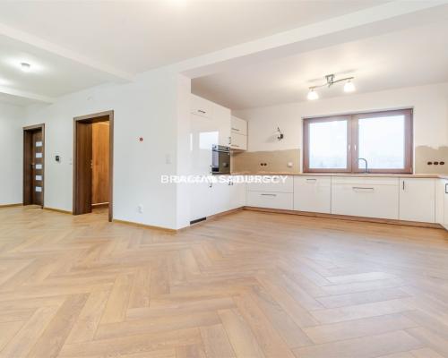 Nowe 3 pok. mieszkanie w domu wolnostojącym,7arów