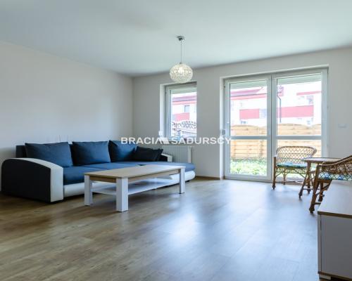 2 pokoje z ogródkiem