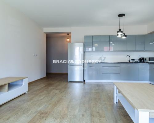 2 pokoje z ogródkiem