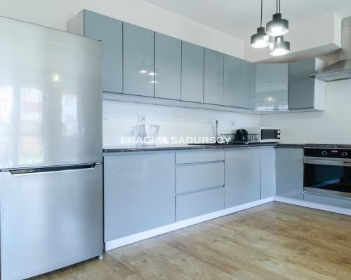 2 pokoje z ogródkiem