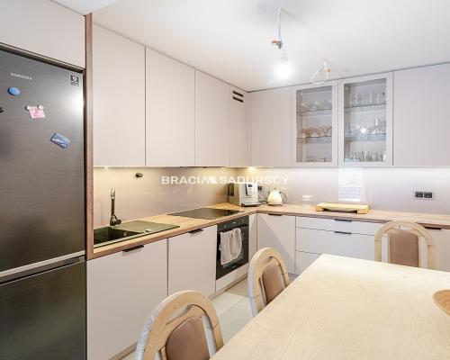 DWUPOZIOMOWE MIESZKANIE NA POŁUDNIU KRAKOWA