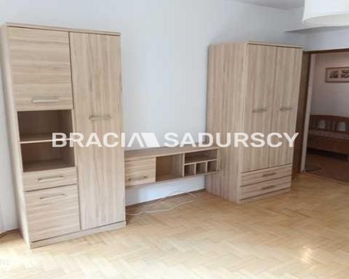 Przestronne 3-pokojowe mieszkanie z balkonem