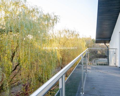 NOWOCZESNE KOMFORTOWE 3 POKOJE ZIELEŃ CISZA