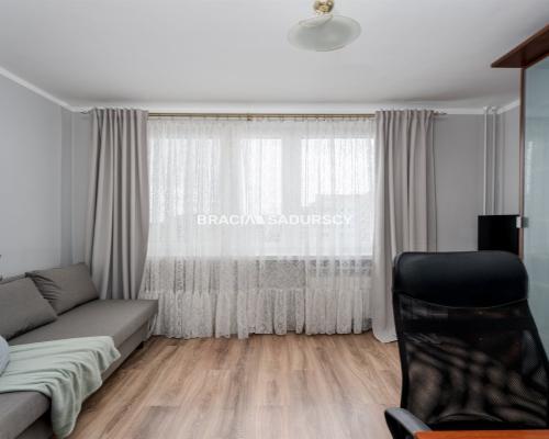 2-pokojowe, jasne z balkonem – ul. Wysłouchów!