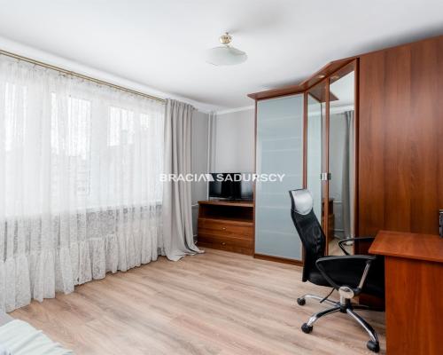 2-pokojowe, jasne z balkonem – ul. Wysłouchów!