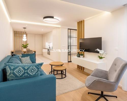 Nowoczesne 2-pokojowe mieszkanie 45 m&sup2; w nowym apartamentowcu  

 Do wynajęcia nowoczesne, w pełni umeblowane mieszkanie z