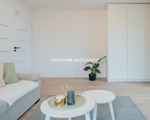 3 pokoje / Zabłocie