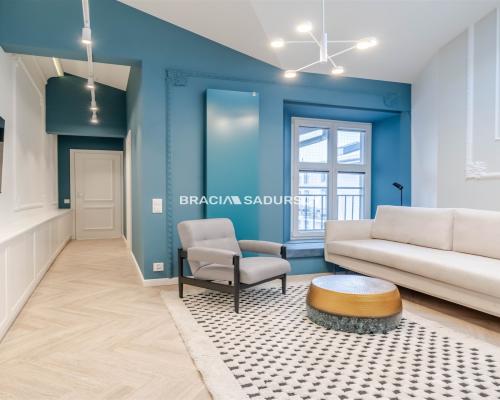 Premim, Centrum na wynajem