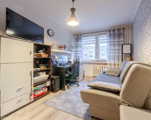 M-2 POK 37M2 OS PIASTÓW 2 PIĘTRO MARZEC-SIERPIEN