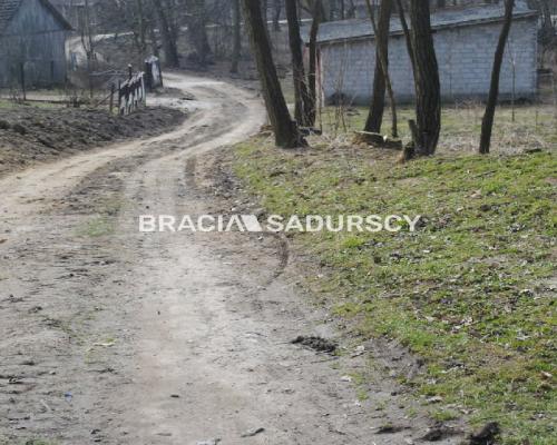 Do sprzedania działka budowlano- rolna ,częściowo zalesiona ,o pow ,48 arów ,/w tym 5 arów budowlane /w miejscowości Malkowice