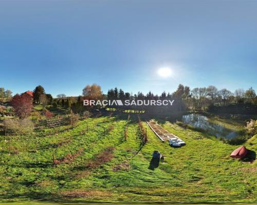 Wolnostojący dom ok. 600 m2