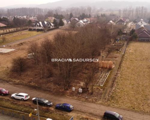 Działka budowlana 1105 m, obok SKA